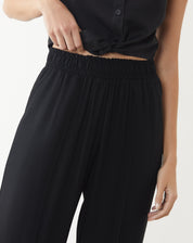 CALÇA VISCOSE CÓS ELÁSTICO COM FRISO - PRETO