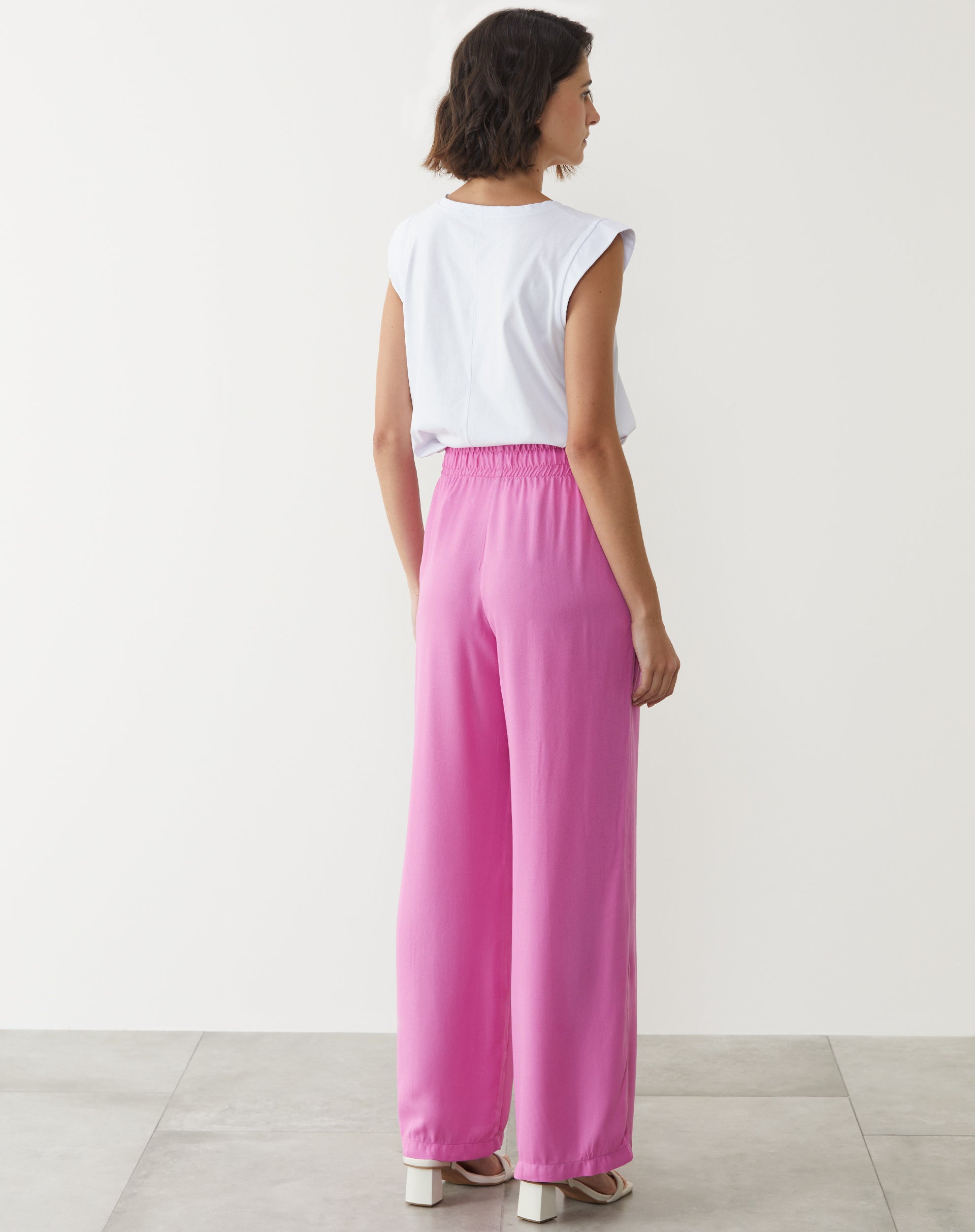 CALÇA VISCOSE CÓS ELÁSTICO COM FRISO - ROSA