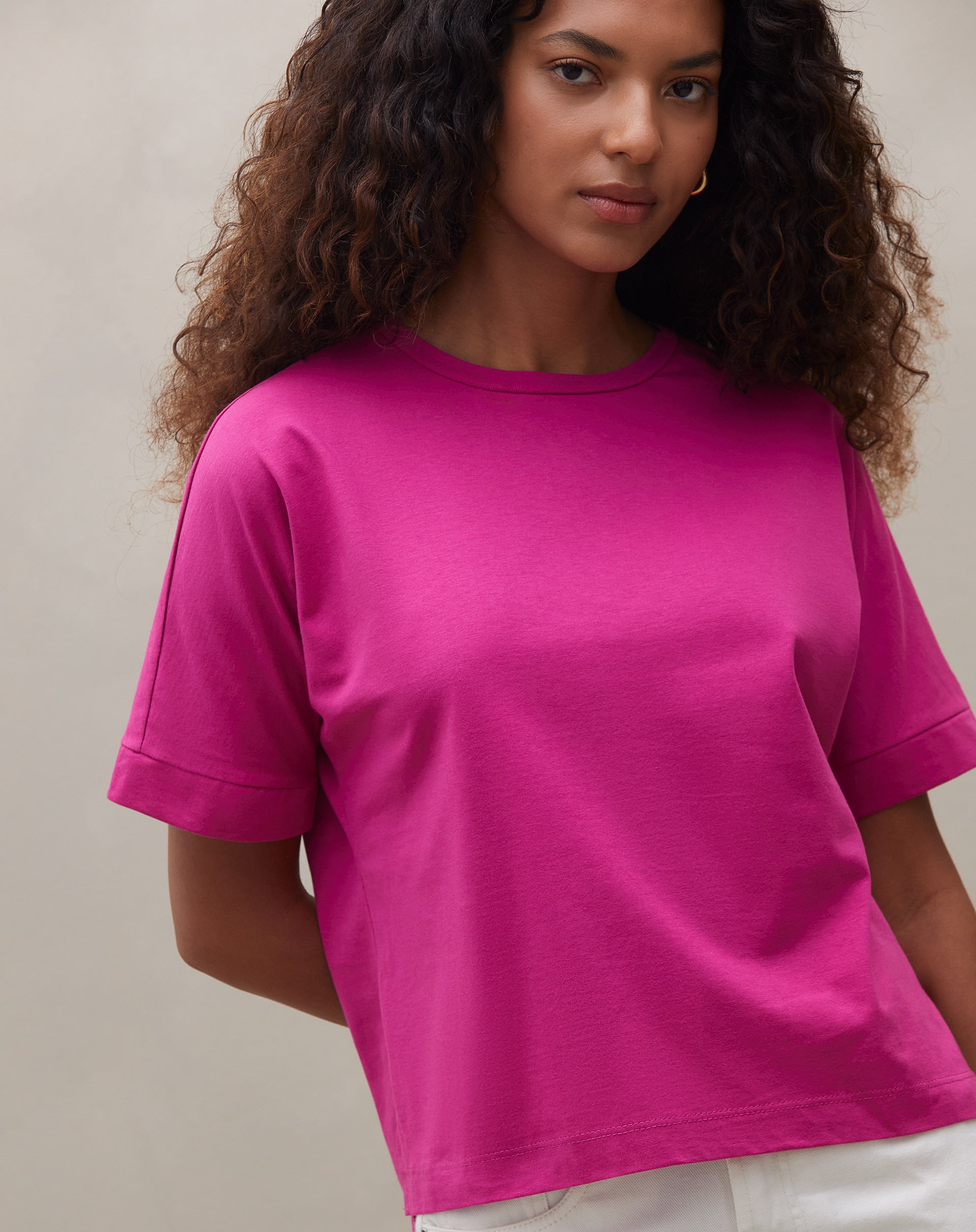 Camiseta com Barra Assimétrica de Malha - Rosa