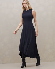 Vestido de Malha com Recortes - Preto