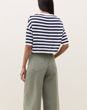 Camiseta Cropped de Tricot Listrada - Azul Marinho e Branco