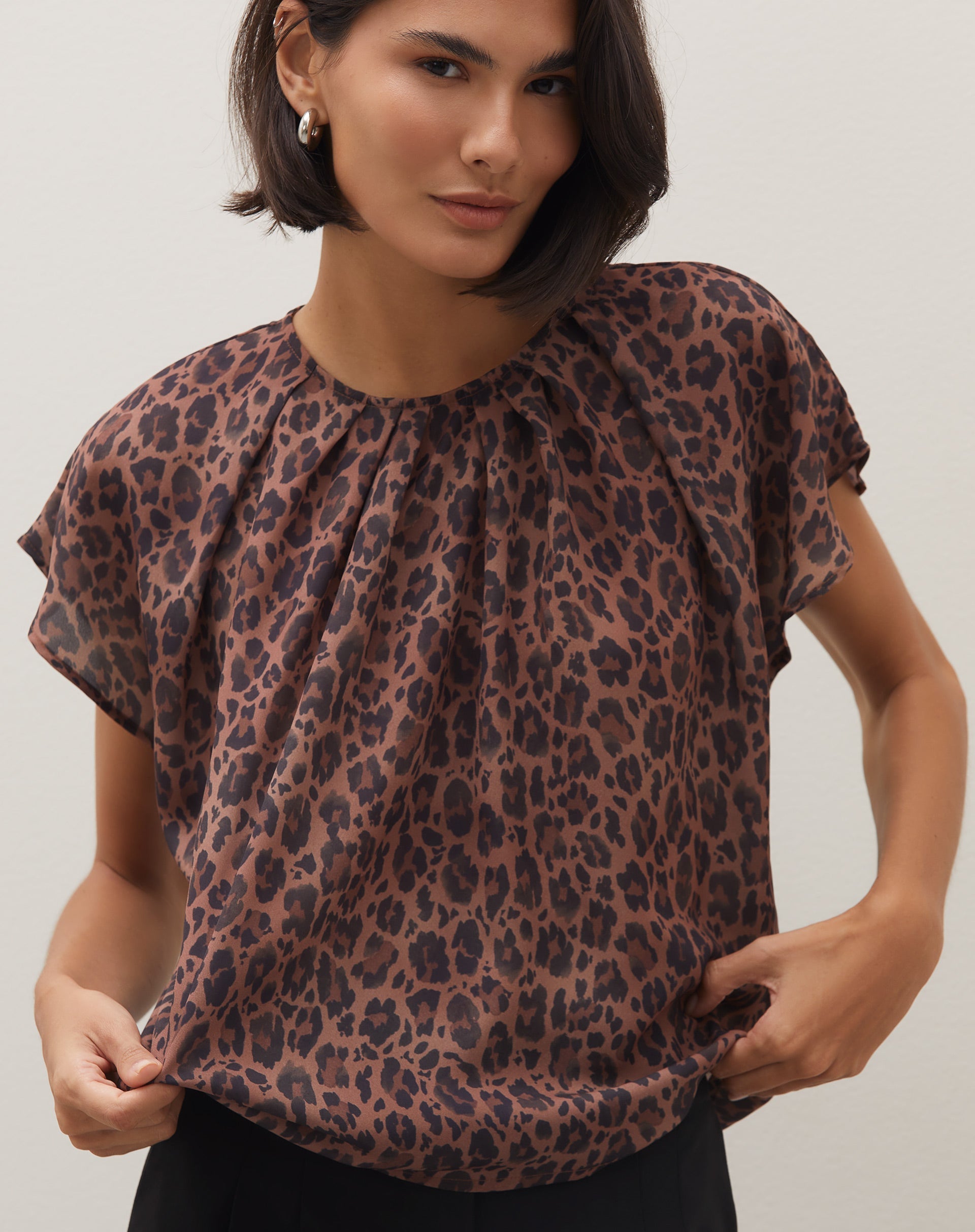 Blusa Manga Curta com Pregas - Watersplash Leopard