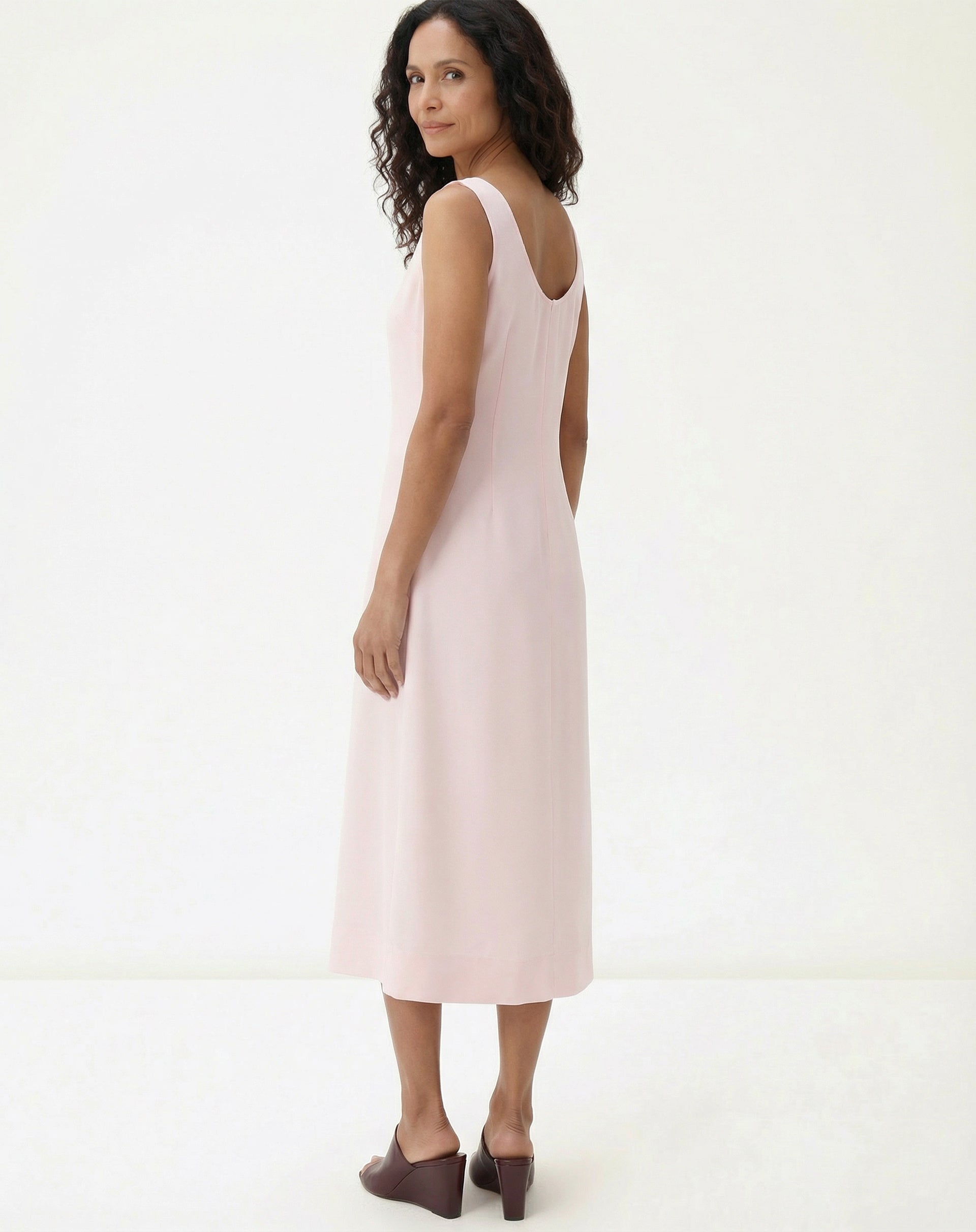 Vestido Regata Alfaiataria Midi - Rosa Claro