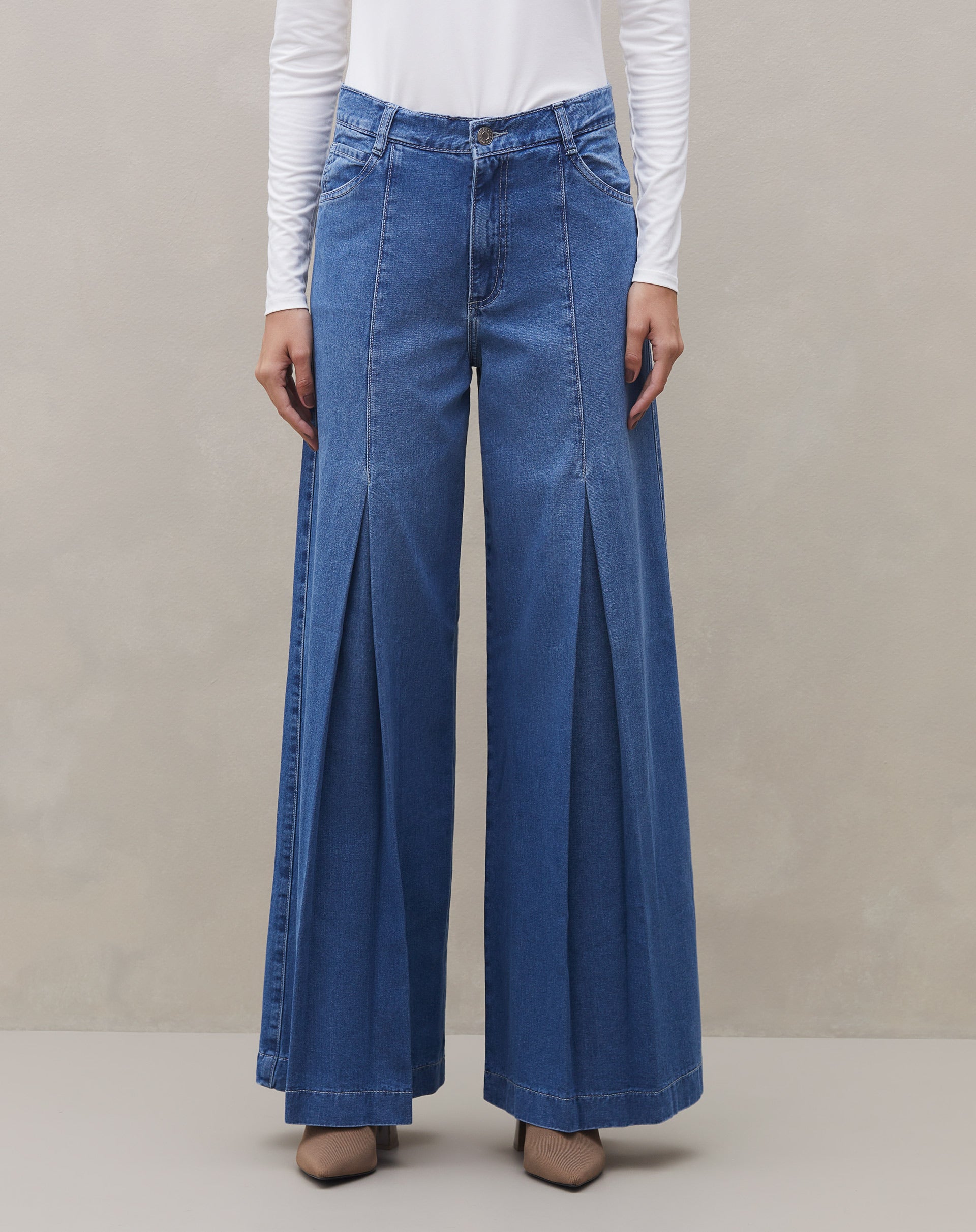 Calça com Prega Jeans Wide  - Azul Médio