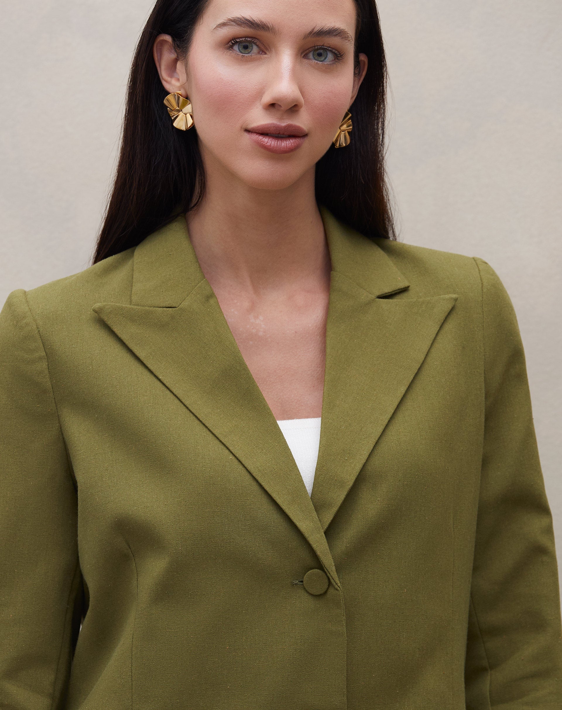 51224940_0033_blazer-de-linho-verde-militar_3_d4e78eca-714a-4133-a7ec-21d2d10f1a37.jpg
