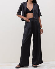 Calça Wide Leg com Pregas Alfaiataria - Preto