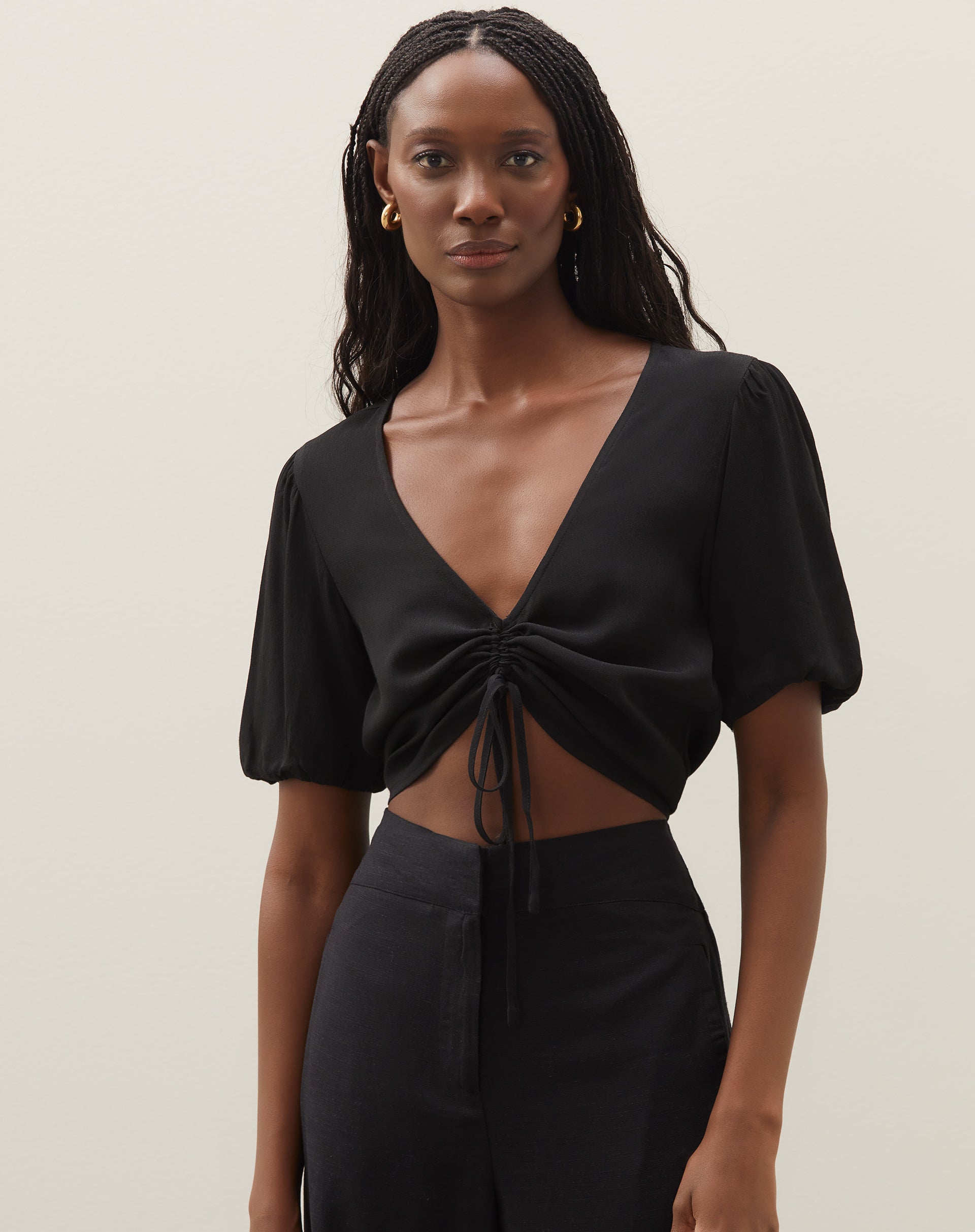 Blusa com Amarração Frontal - Preto