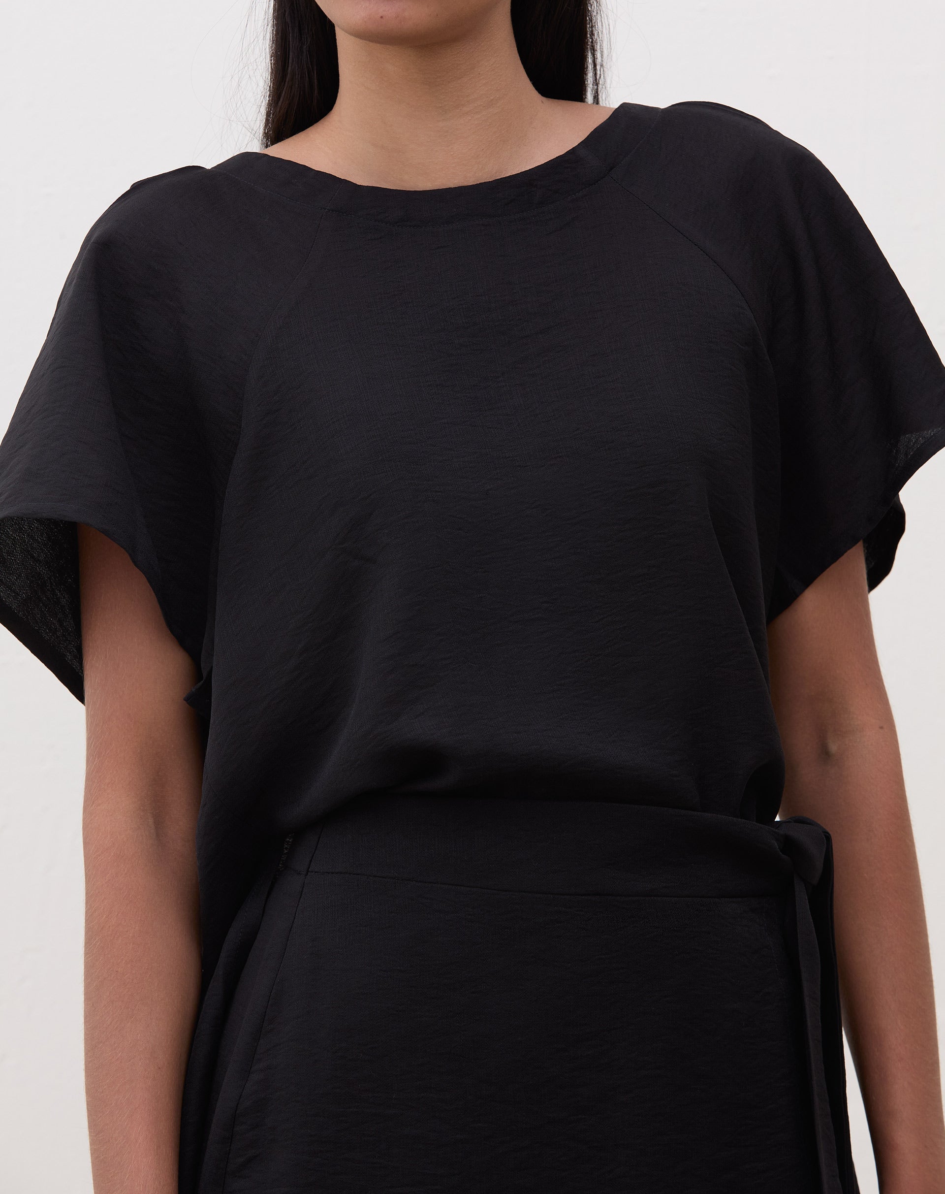 51225367_0002_blusa-ampla-de-manga-curta-preto_0_1414d3fc-8602-473b-9fab-21ccbbe9bb8d.jpg