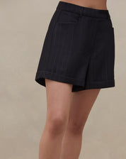 Shorts Evasê Cintura Alta Risca de Giz - Preto