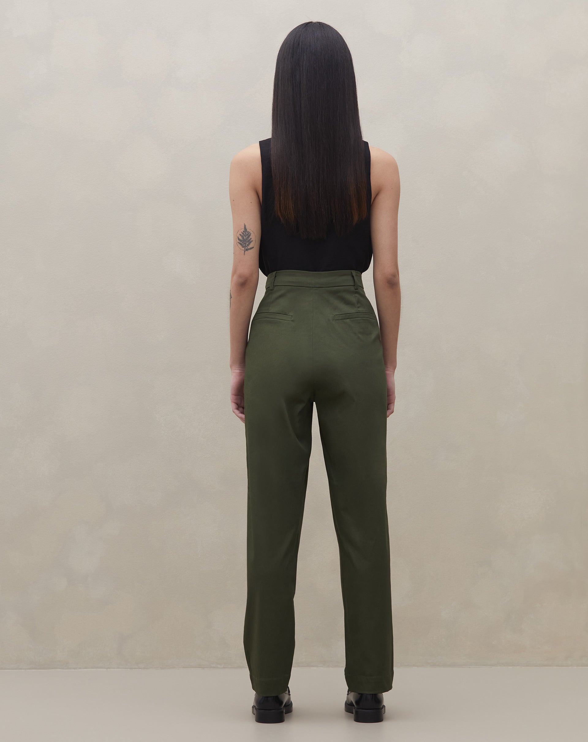 Calça Alfaiataria Baggy com Pregas - Verde Escuro