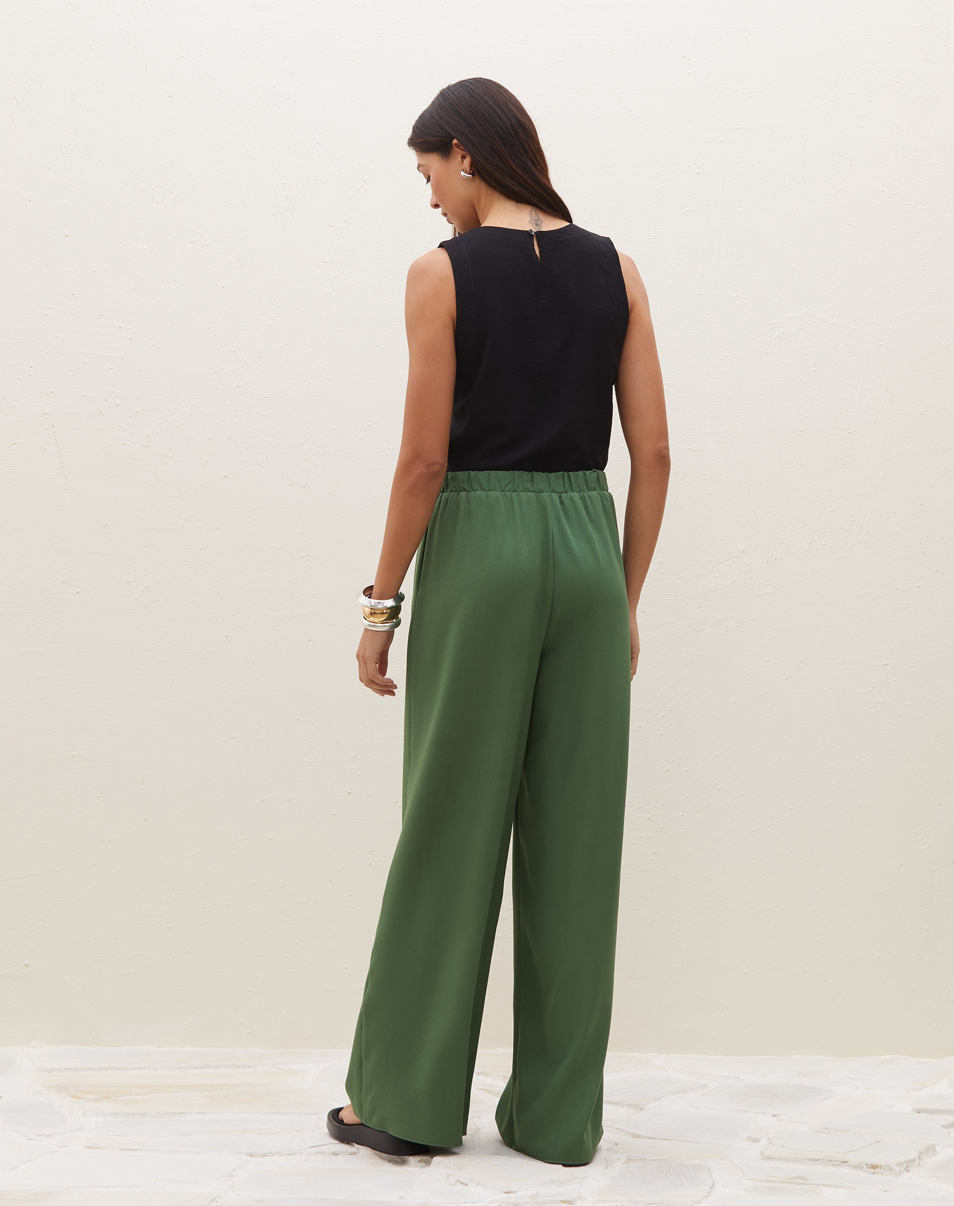 Calça Wide Leg Cós Elástico com Pregas - Verde Militar