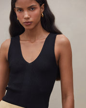 Blusa Decote V de Tricot - Preto