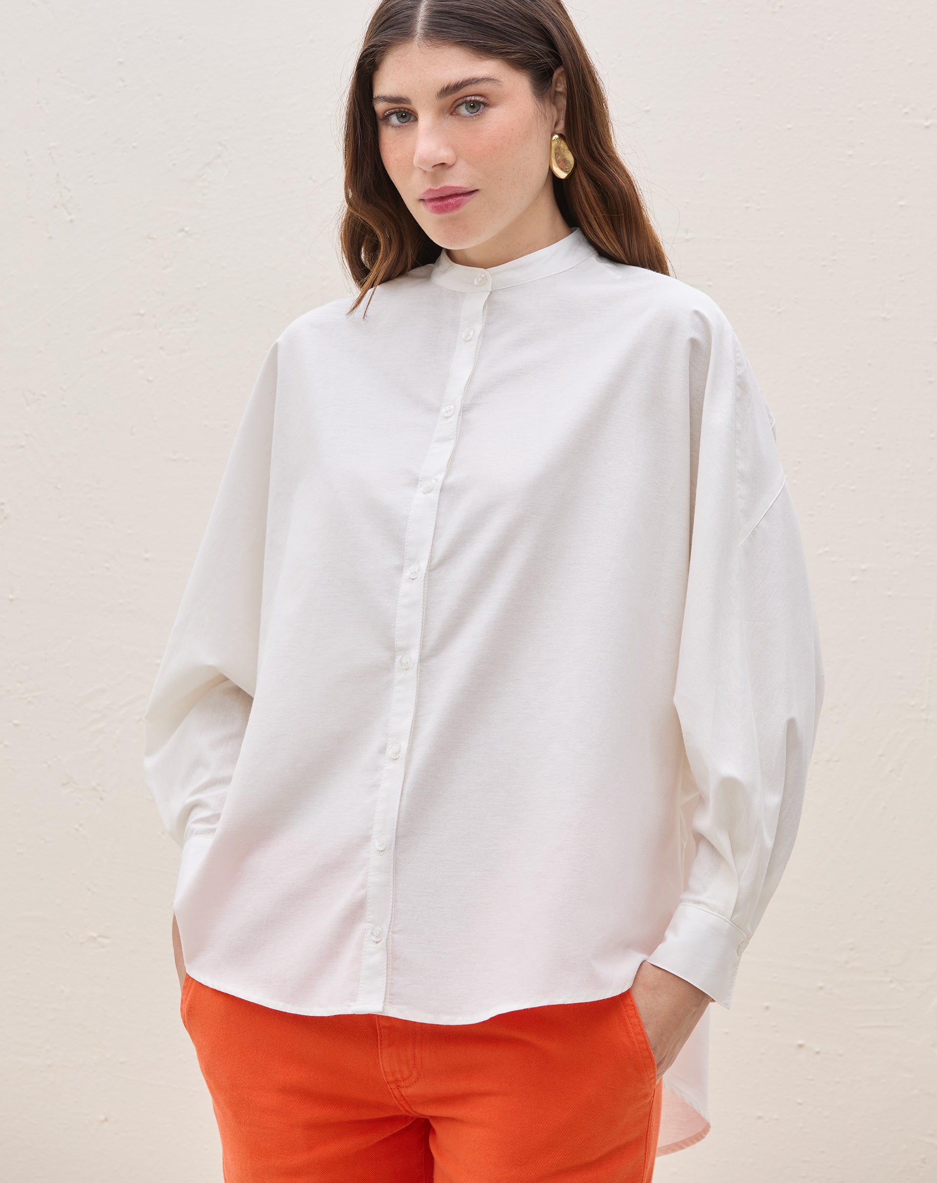 51225566_0029_camisa-oversized-gola-padre-de-algodao-off-white_0_aac30832-4a33-498b-9e9e-8520bab300e0.jpg