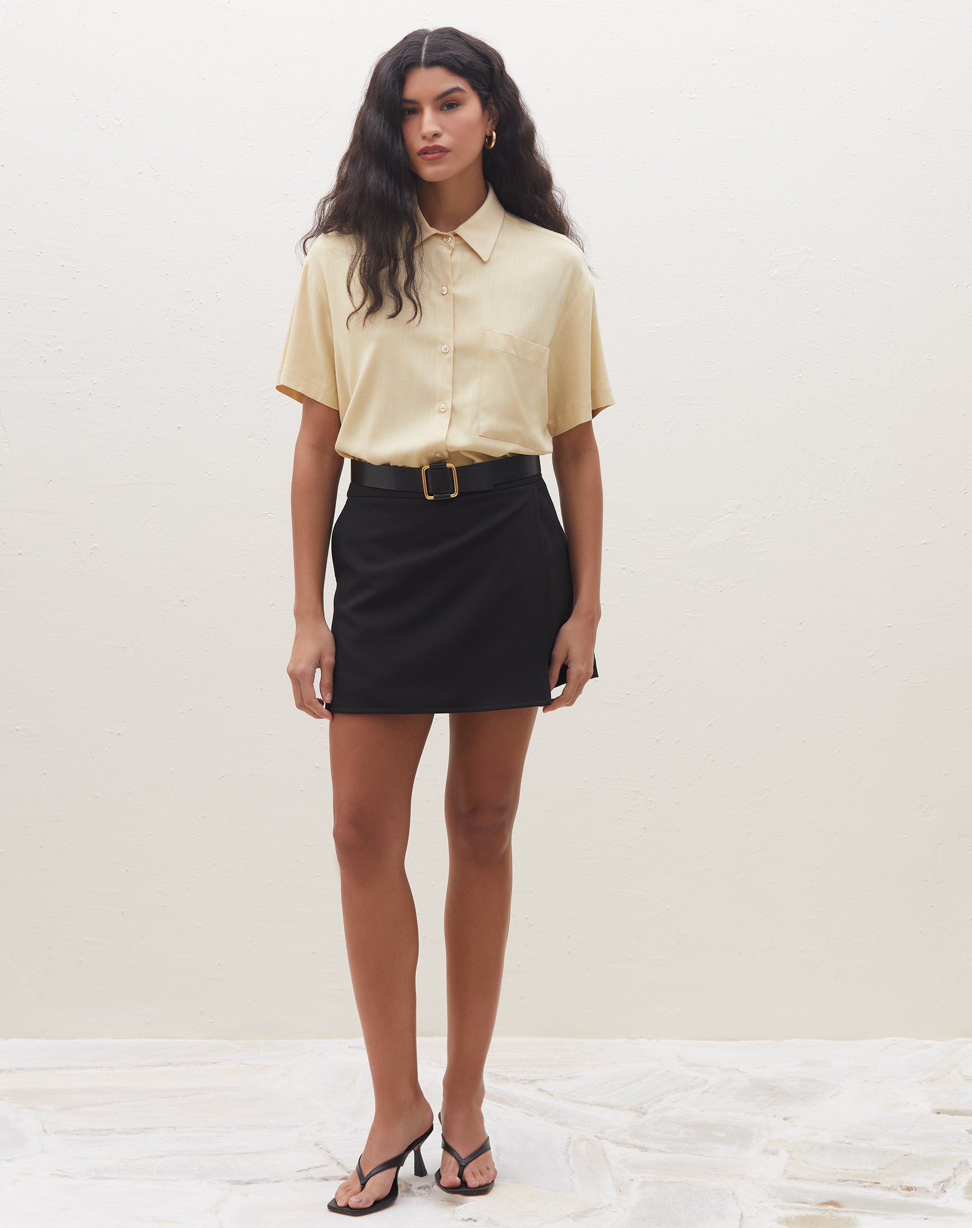 51225571_0557_camisa-manga-curta-com-bolso-areia_0_45910ea9-00a9-4676-a0ce-26a2a8e9c13b.jpg