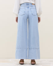 Calça Wide Recorte na Barra Jeans - Azul Claro