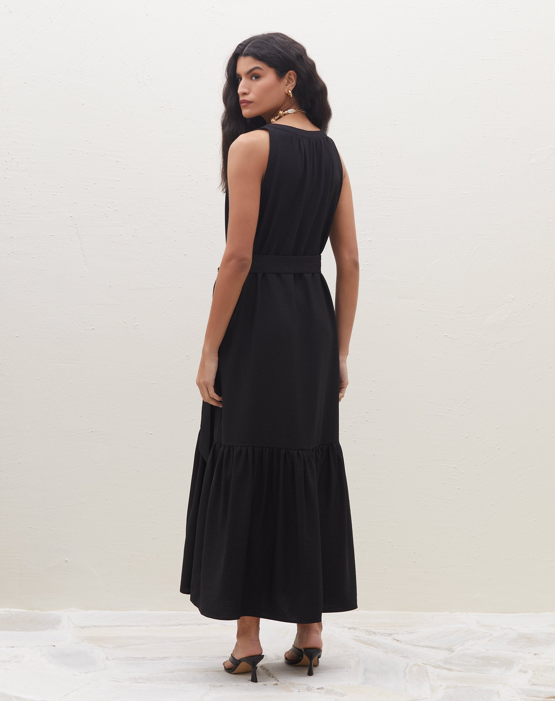 Vestido Midi Decote V  - Preto