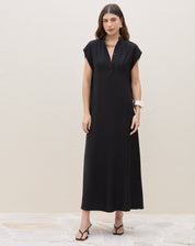 Vestido Longo Manga Curta Fechamento  Gola e Lateral Botão - Preto