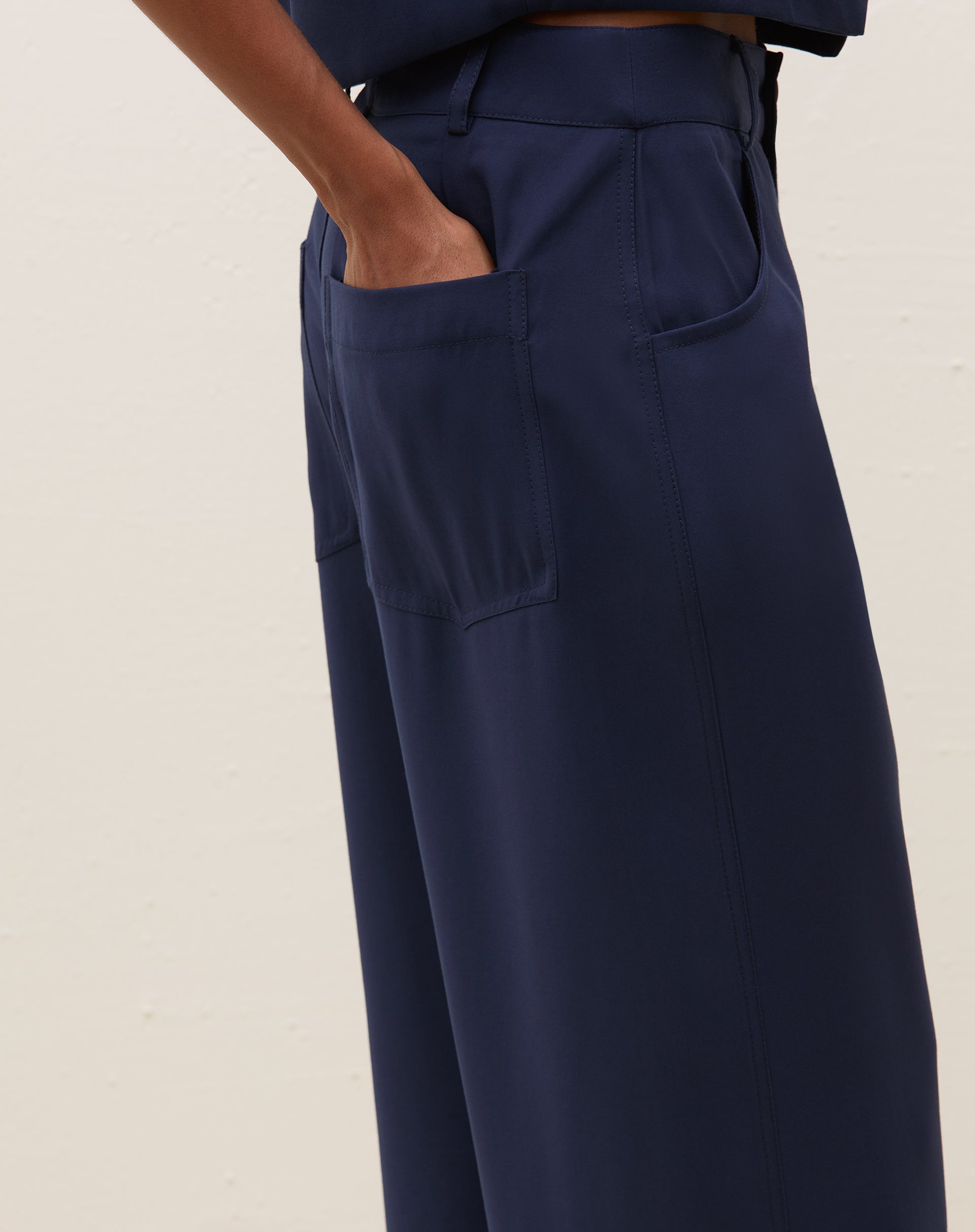 Calça Wide Leg Alfaiataria - Azul Marinho