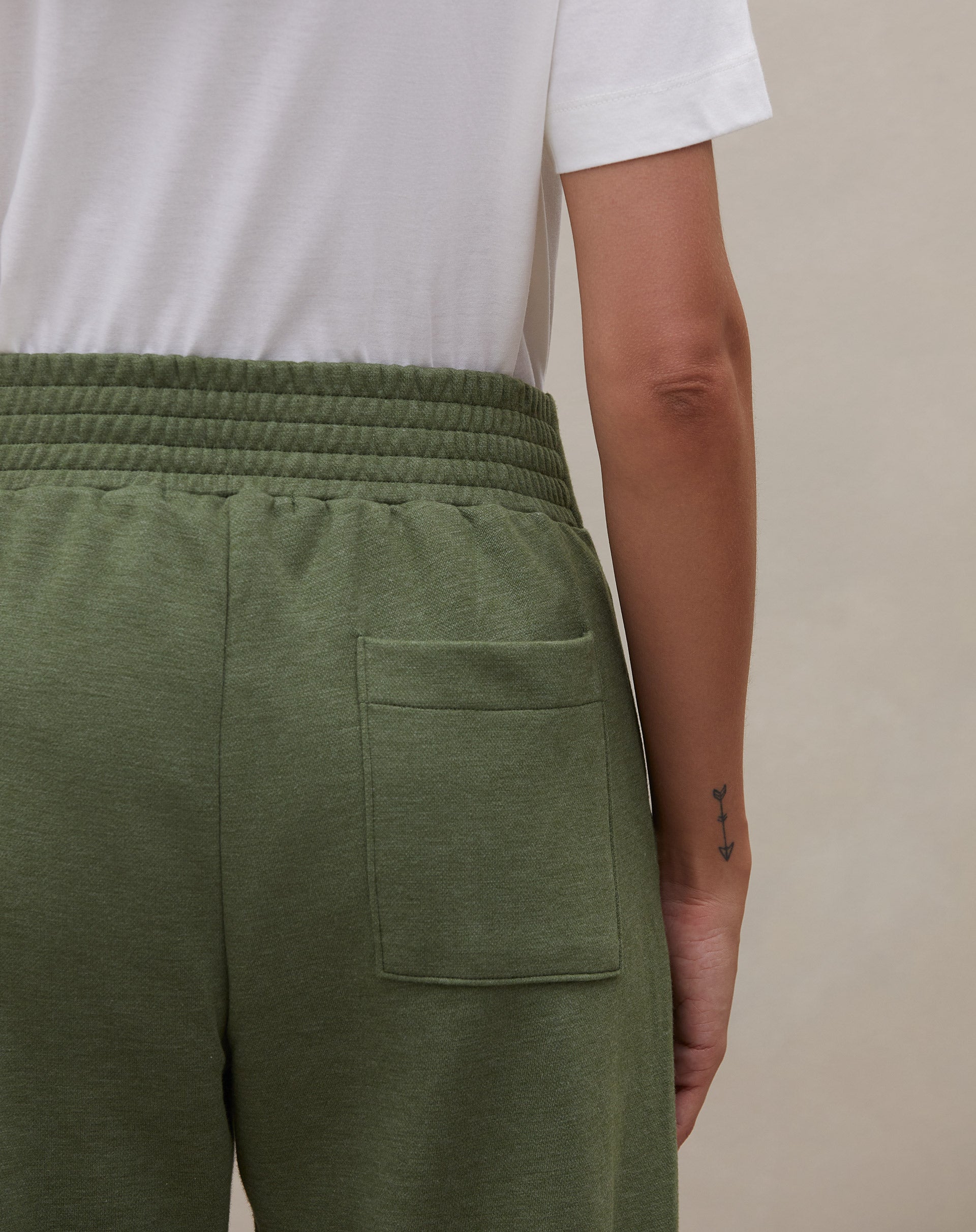 Calça Cintura Alta de Moletom  - Verde Militar