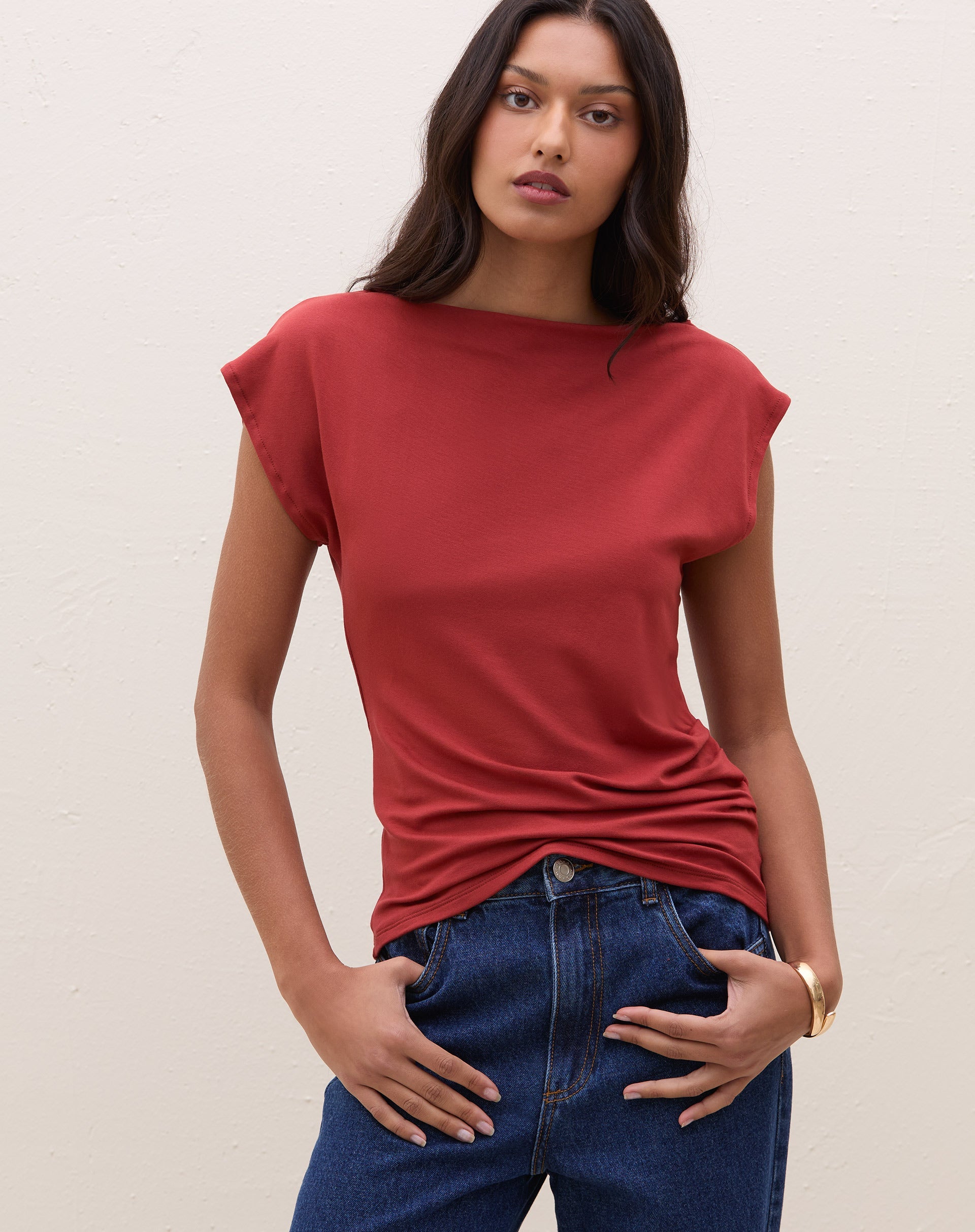 51226468_0127_blusa-com-decote-assimetrico-vermelho-queimado_0_52879e08-9308-4820-9010-b1874f5cf97e.jpg