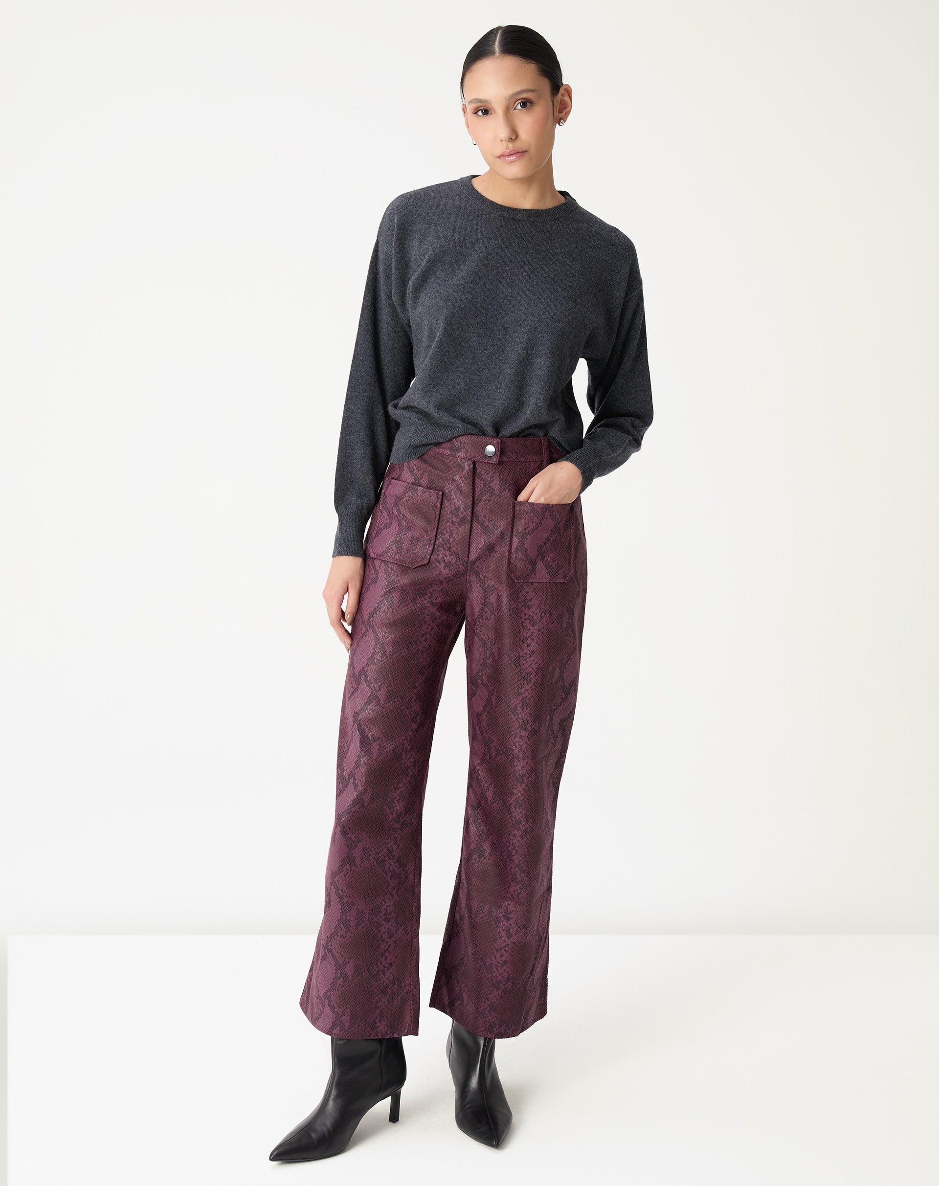 CALÇA RETA COBRA PU - VINHO