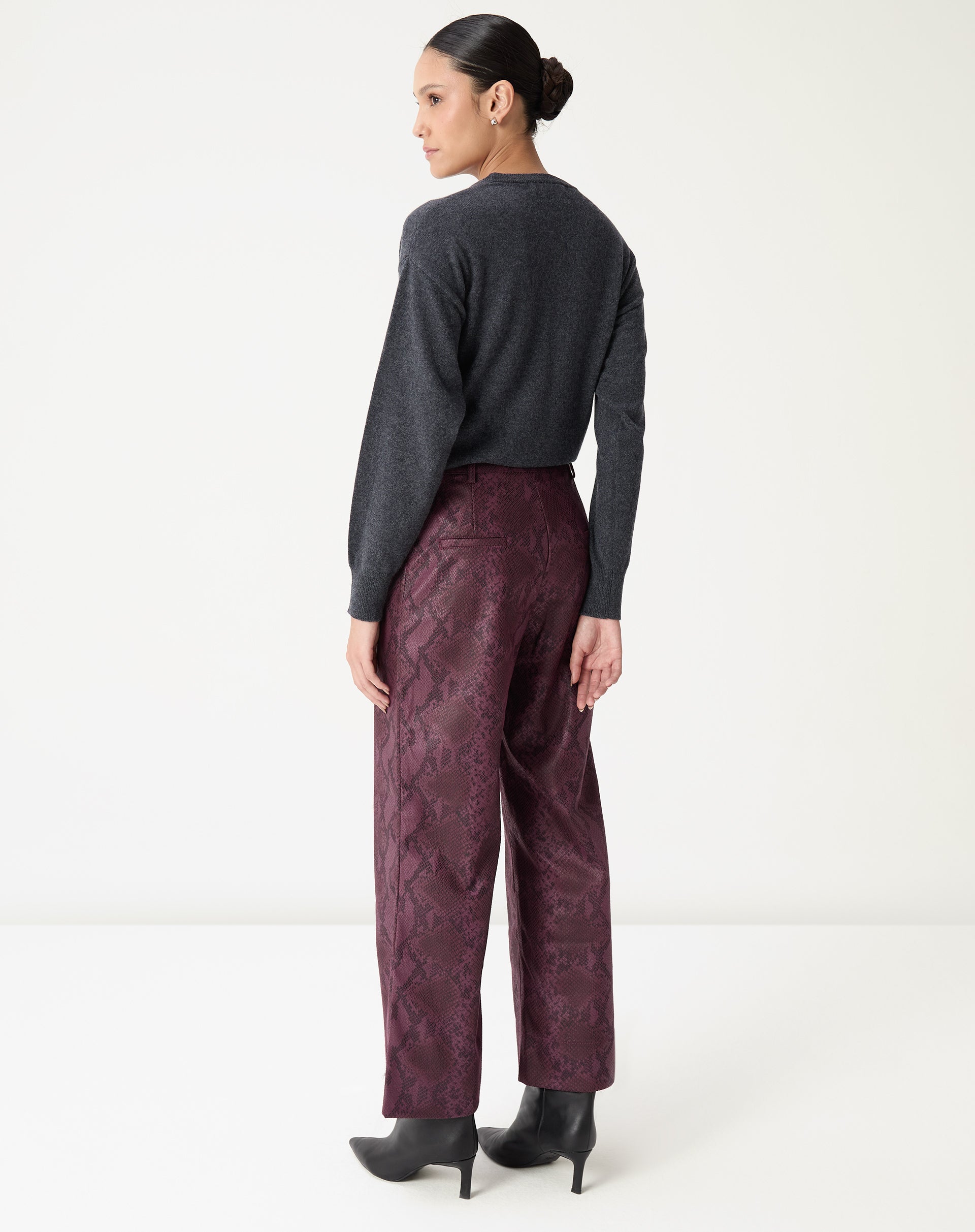 CALÇA RETA COBRA PU - VINHO