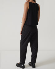 CALÇA COM VINCOS DE ALFAIATARIA - PRETO