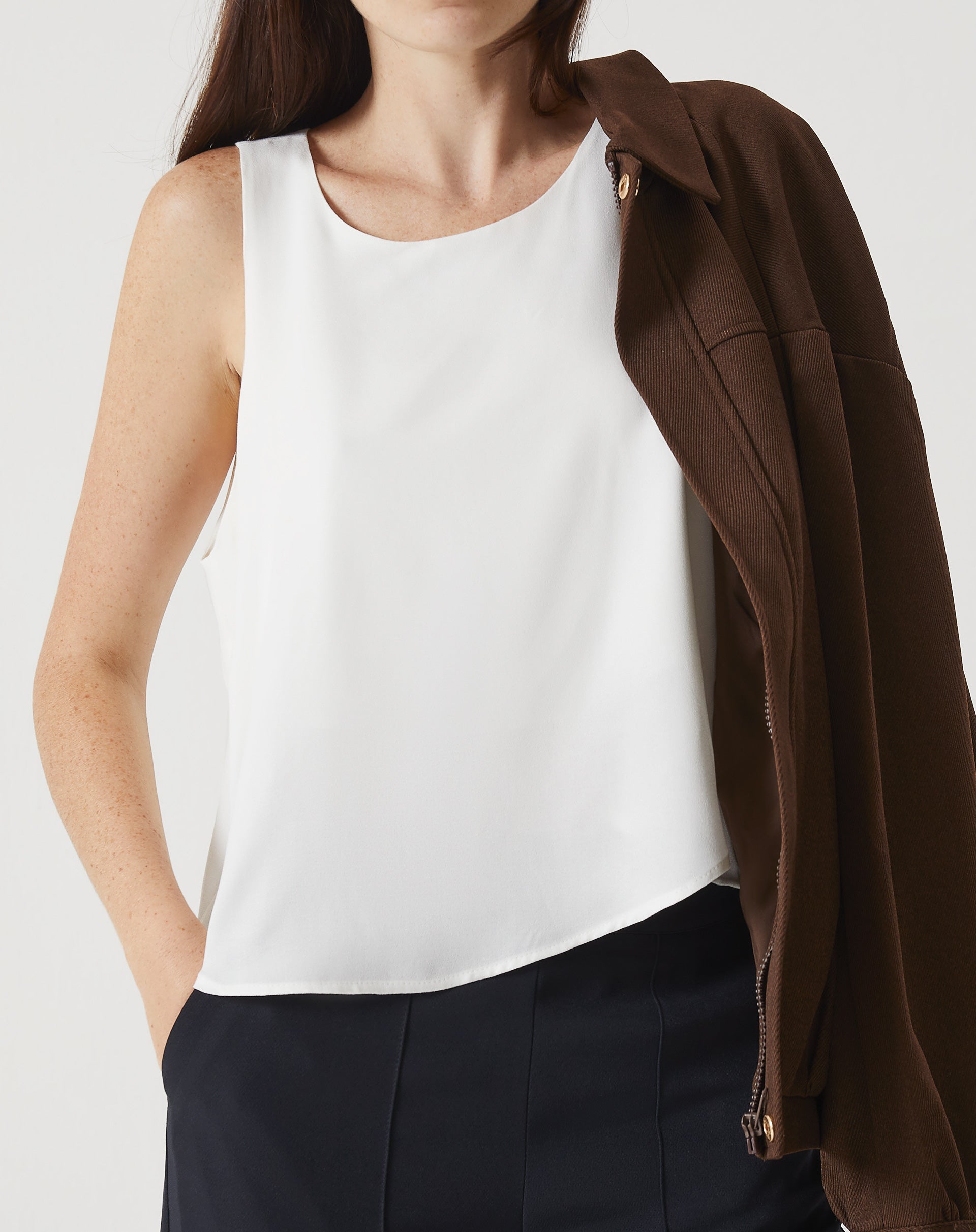 REGATA COM BABADOS DE VISCOSE - OFF-WHITE
