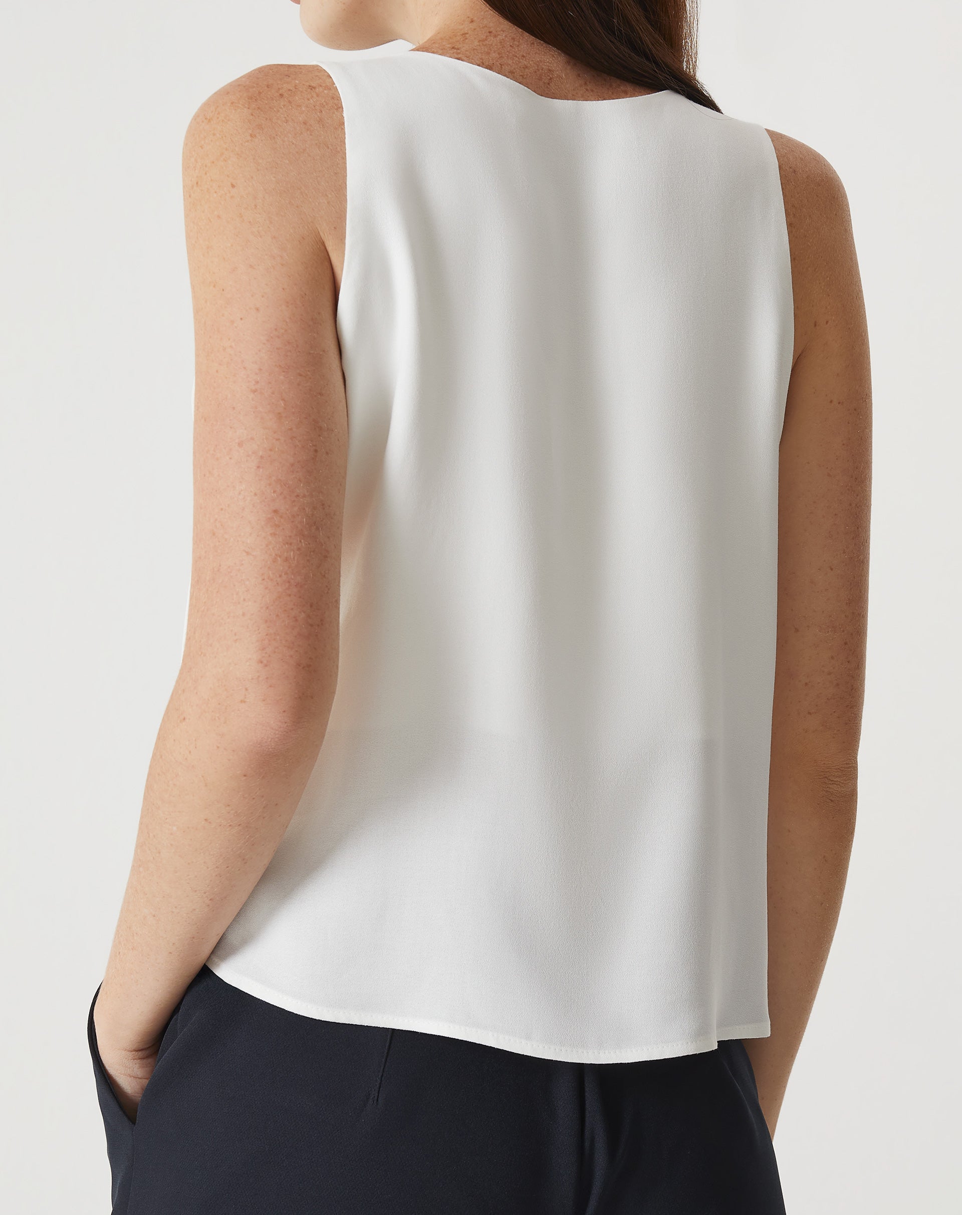 REGATA COM BABADOS DE VISCOSE - OFF-WHITE