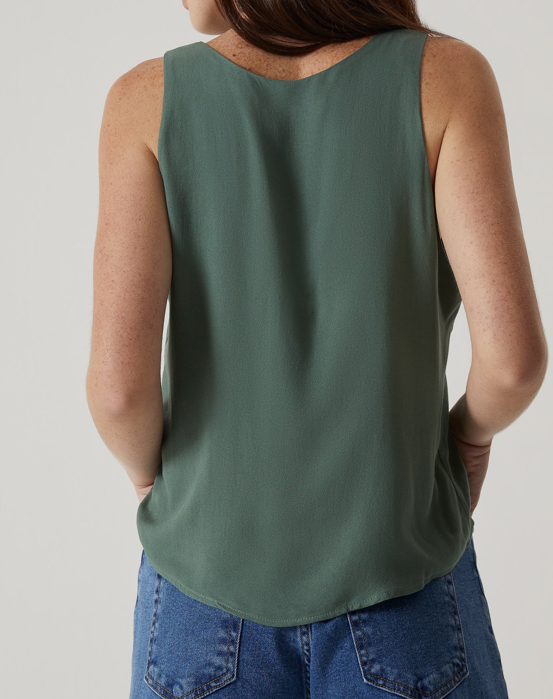 REGATA COM BABADOS DE VISCOSE - VERDE