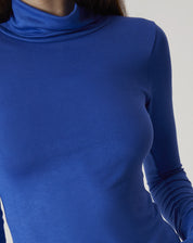 BLUSA GOLA ALTA DE MALHA - AZUL
