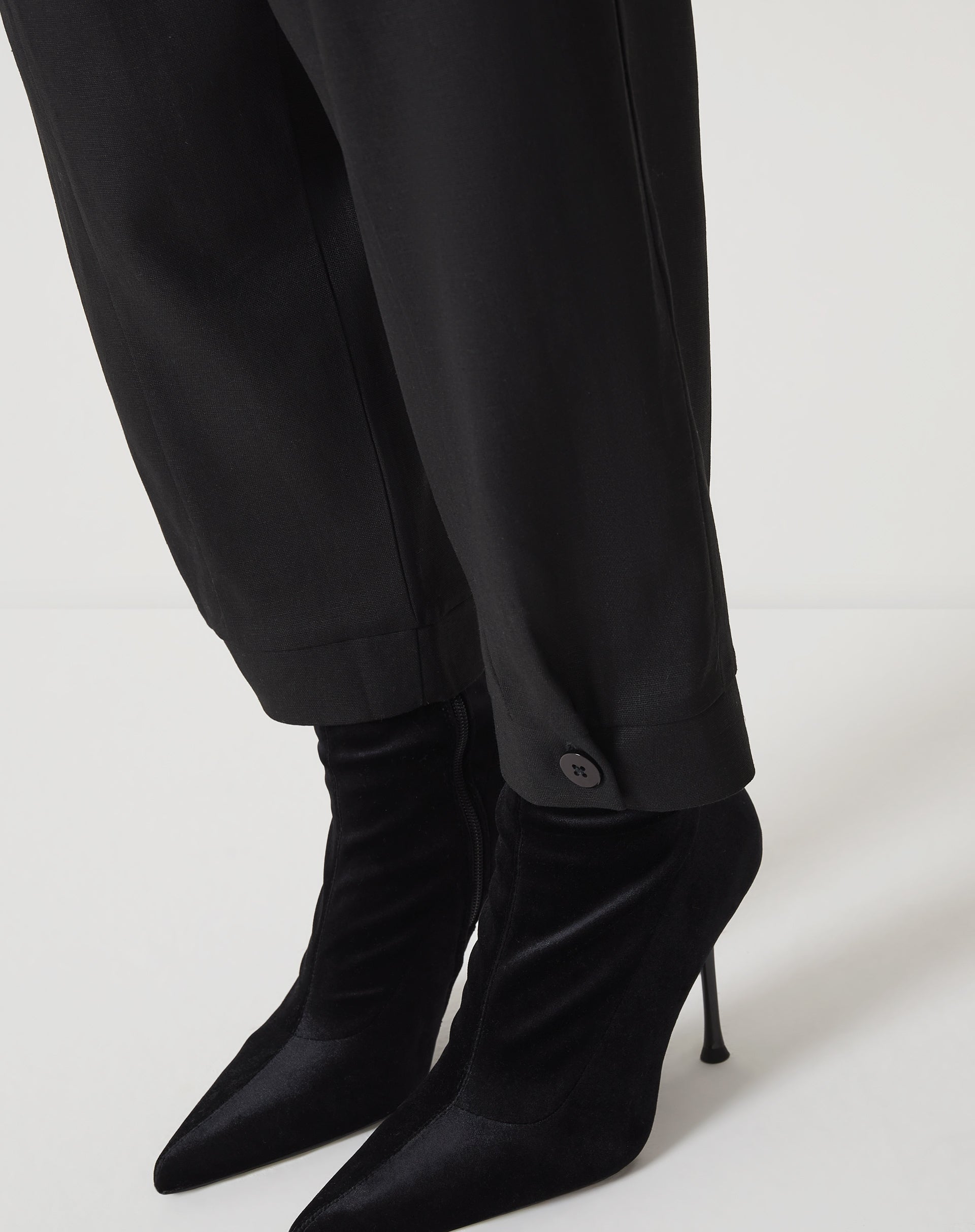 CALÇA SLIM CROPPED DE ALFAIATARIA - PRETO