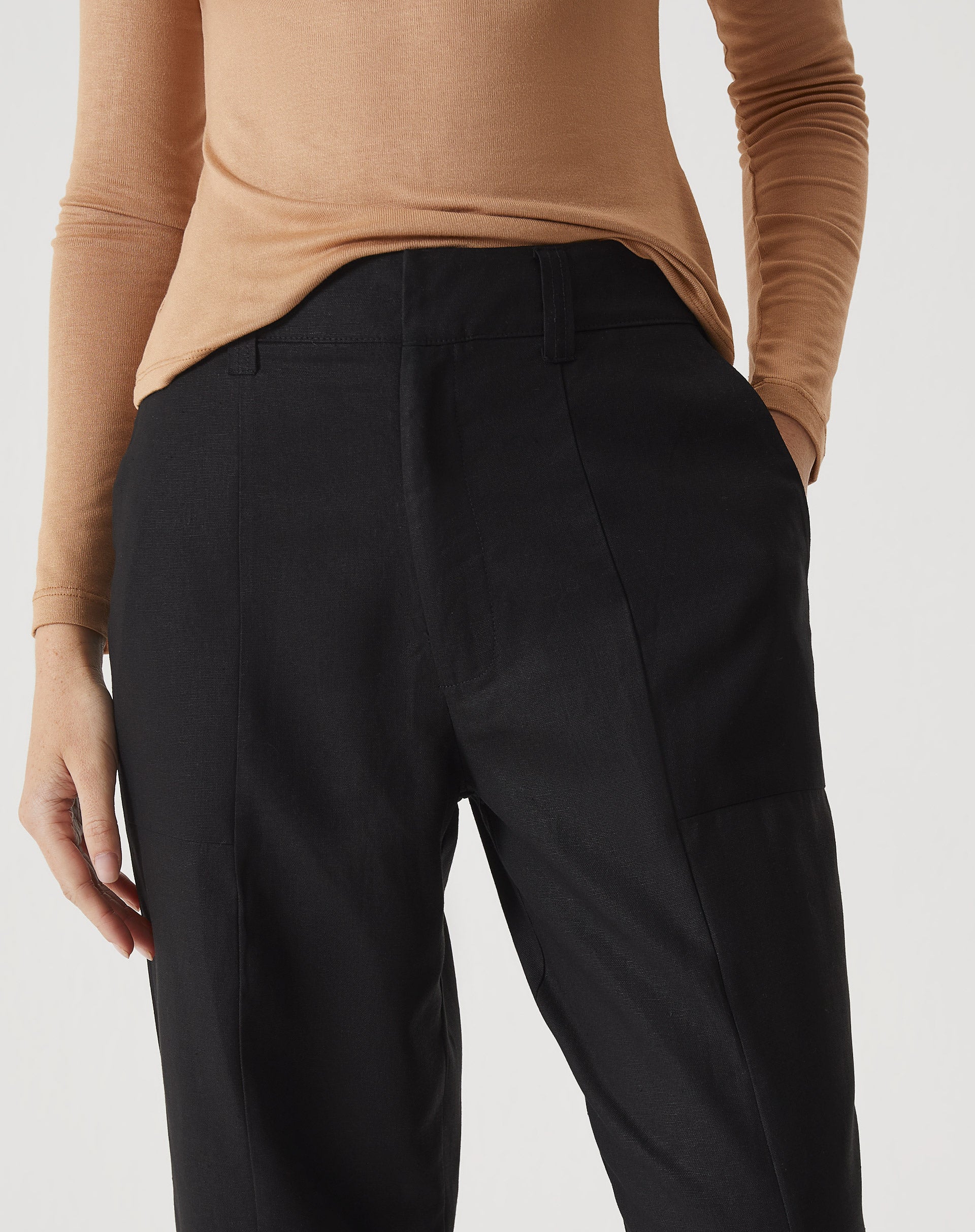CALÇA SLIM CROPPED DE ALFAIATARIA - PRETO