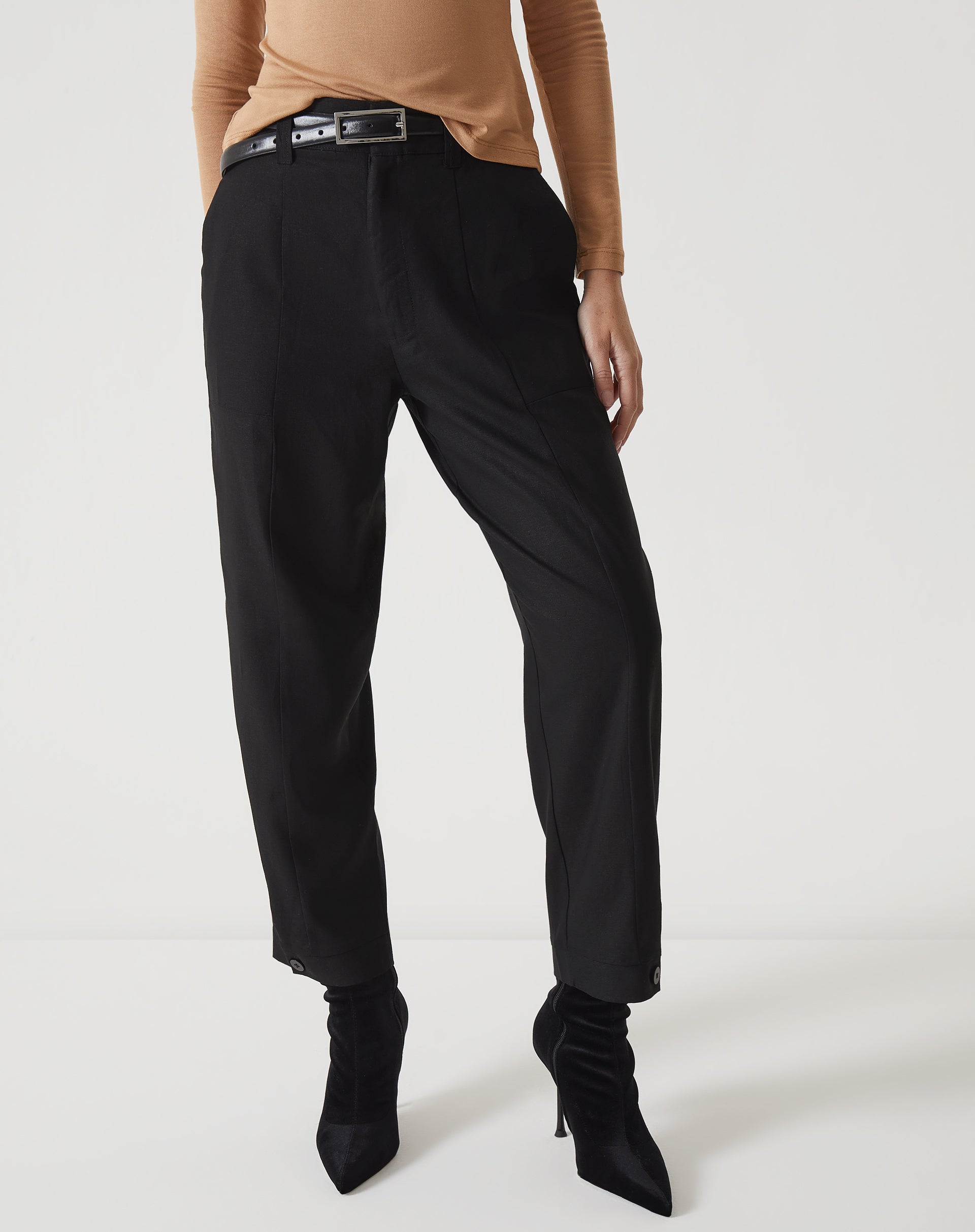 CALÇA SLIM CROPPED DE ALFAIATARIA - PRETO
