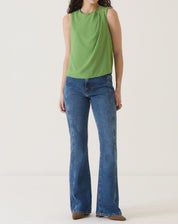 BLUSA SEM MANGAS DE CREPE - VERDE