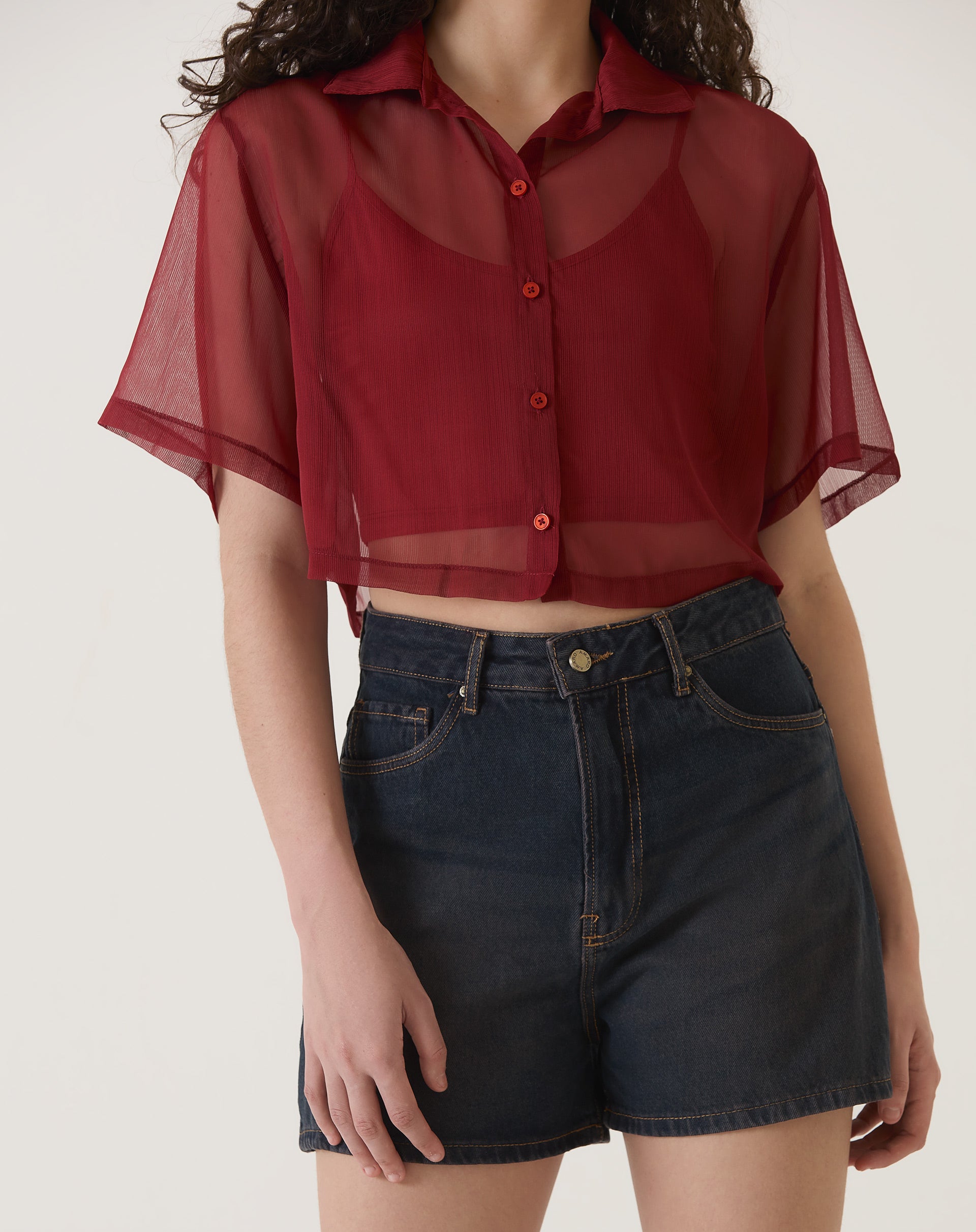 SHORTS CURTO JEANS - MARROM