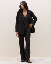 MACACÃO WIDE LEG DECOTE V REGATA - PRETO