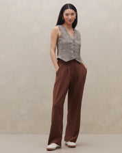 CALÇA RETA CROPPED COM PREGAS E MEIO CÓS ELÁSTICO - MARROM