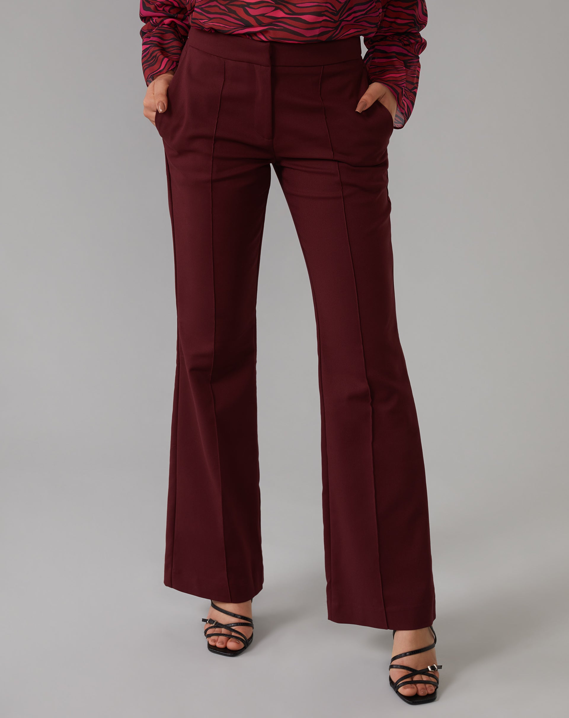 CALÇA ALFAIATARIA ESSENTIAL - VINHO