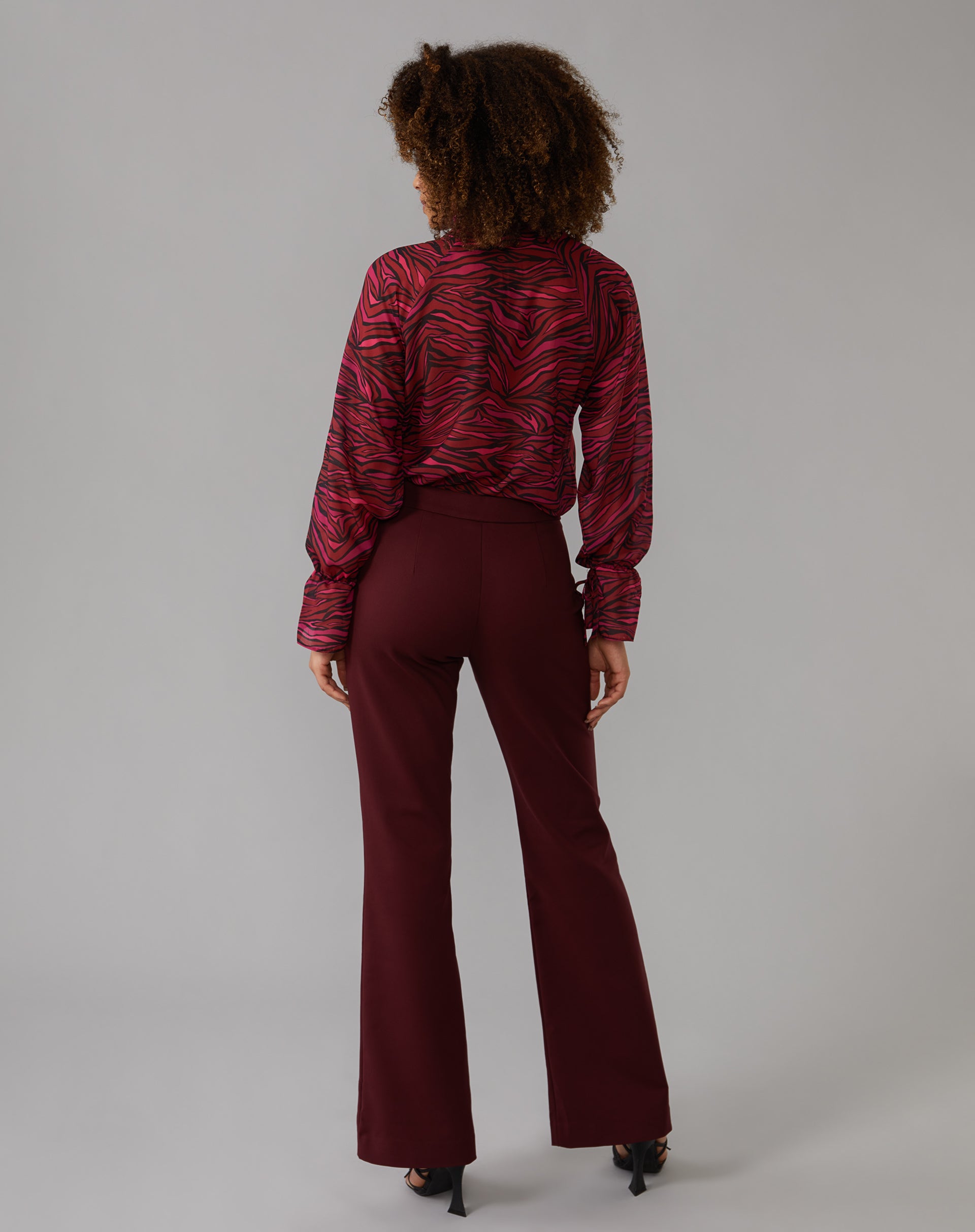 CALÇA ALFAIATARIA ESSENTIAL - VINHO