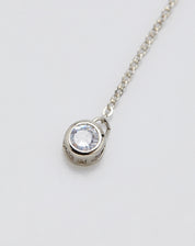 COLAR GRAVATA DETALHE STRASS - PRATA