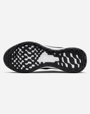 NIKE TÊNIS REVOLUTION 6 - PRETO E BRANCO