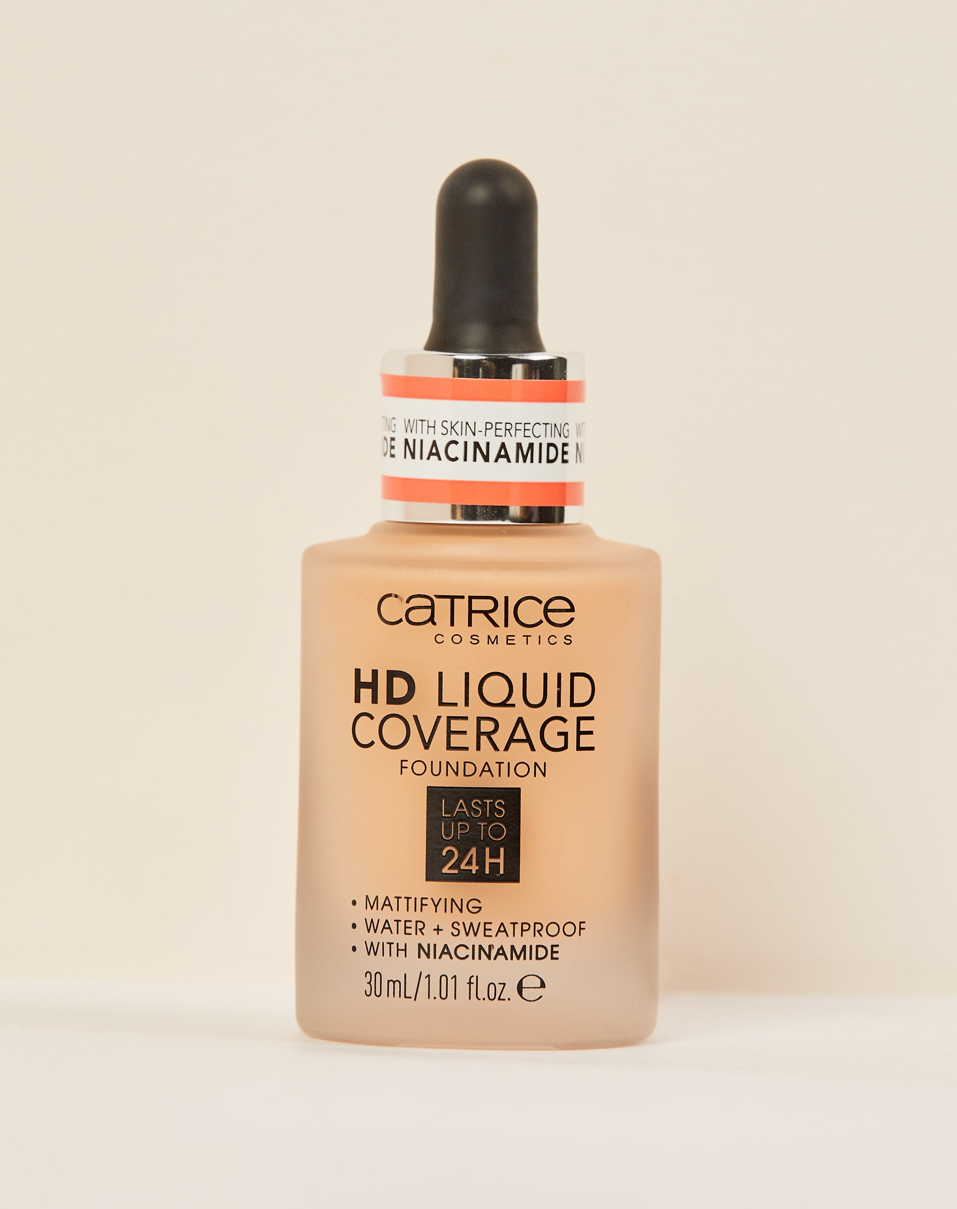 CATRICE BASE LÍQUIDA HD LIQUID COVERAGE FOUNDATION - N46