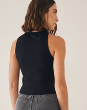BLUSA CROPPED COM RECORTE ARREDONDADO  - PRETO
