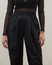 Calça Parachute Com Cós de Elástico e Bolso Cargo - PRETO