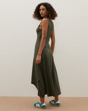 VESTIDO DE MALHA COM RECORTES - VERDE MILITAR