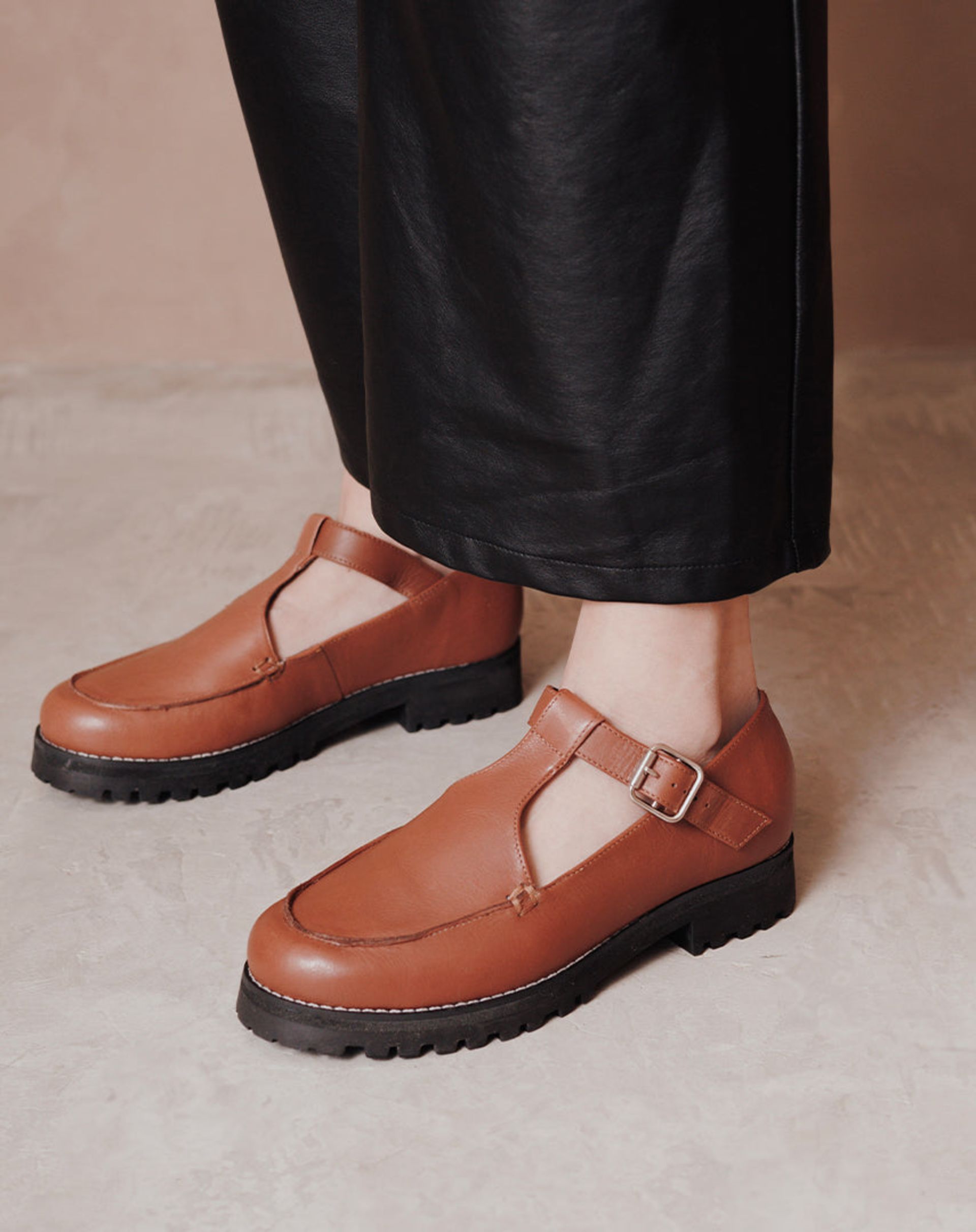 Sapato Mary Jane - MARROM