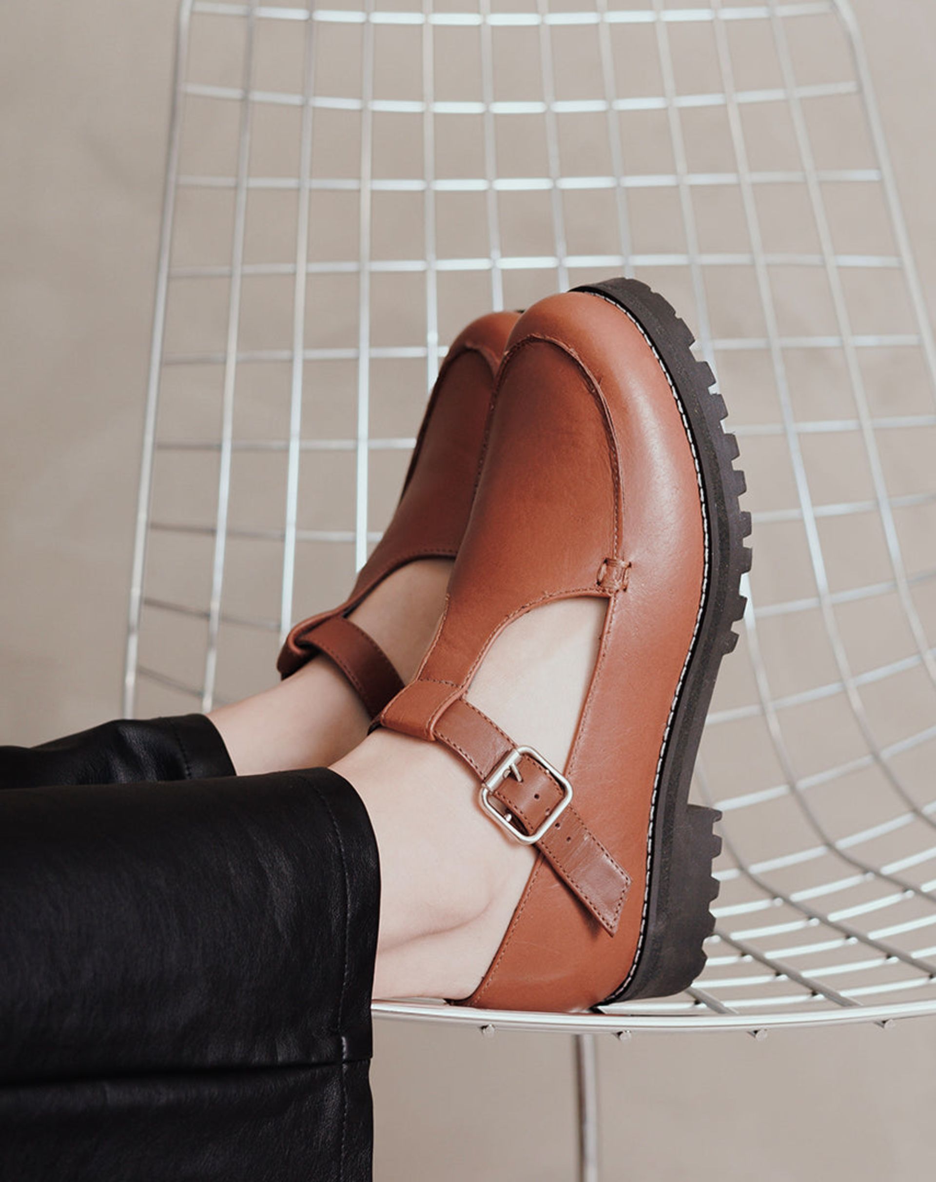 Sapato Mary Jane - MARROM