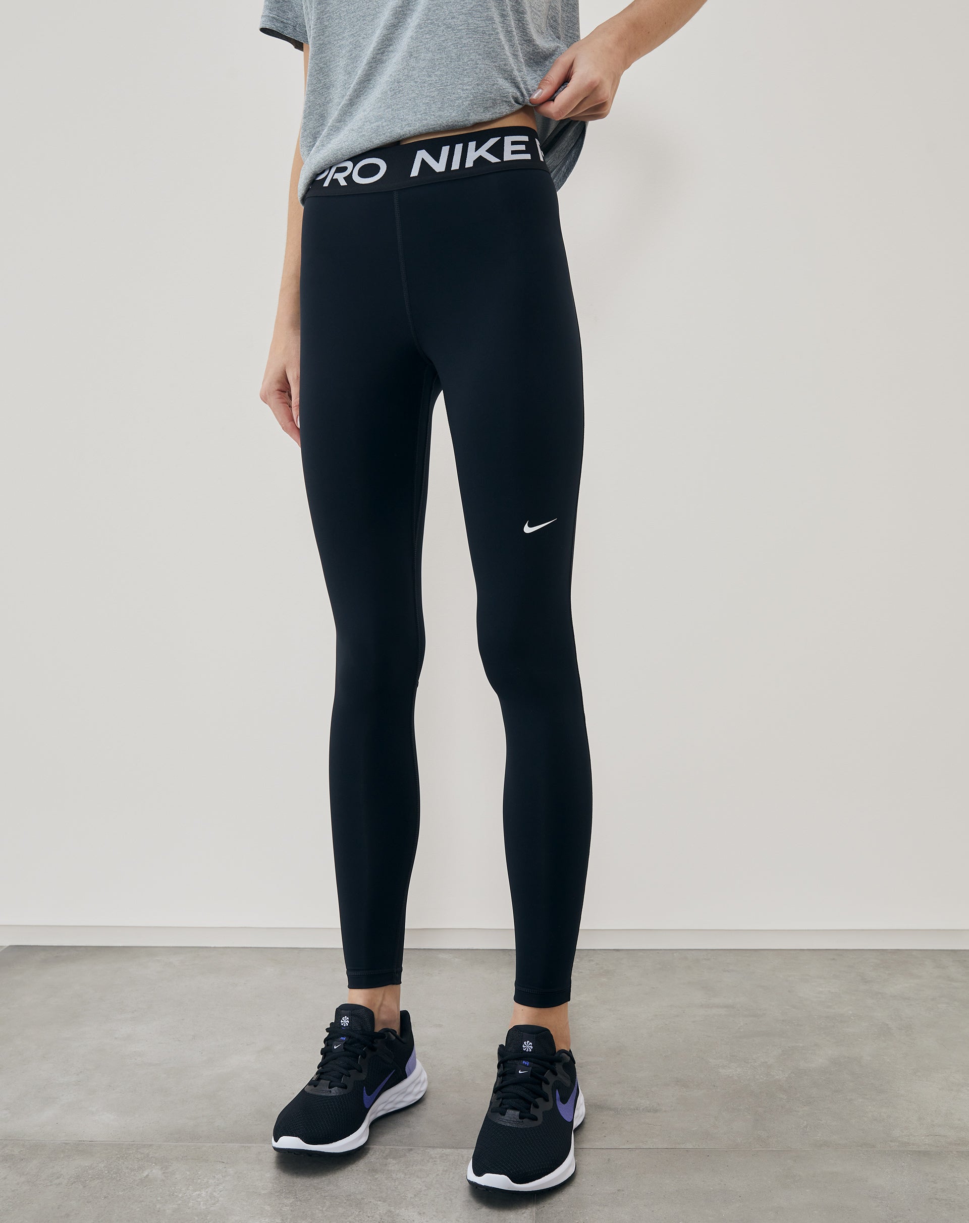 Calça Legging Nike Pro Tight - Feminina - PRETO
